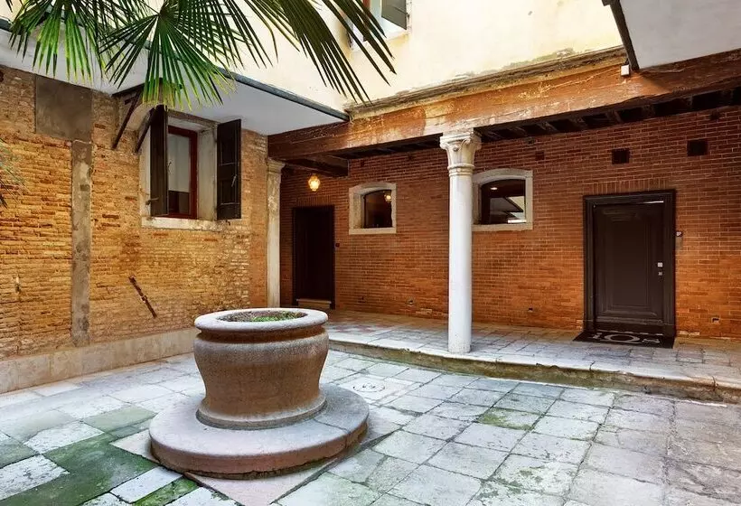 هتل Charming House Iqs