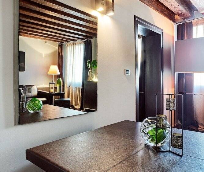 هتل Charming House Iqs