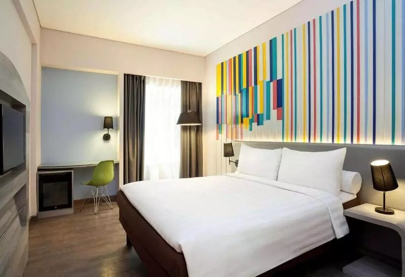 ホテル Ibis Styles Jakarta Mangga Dua Square