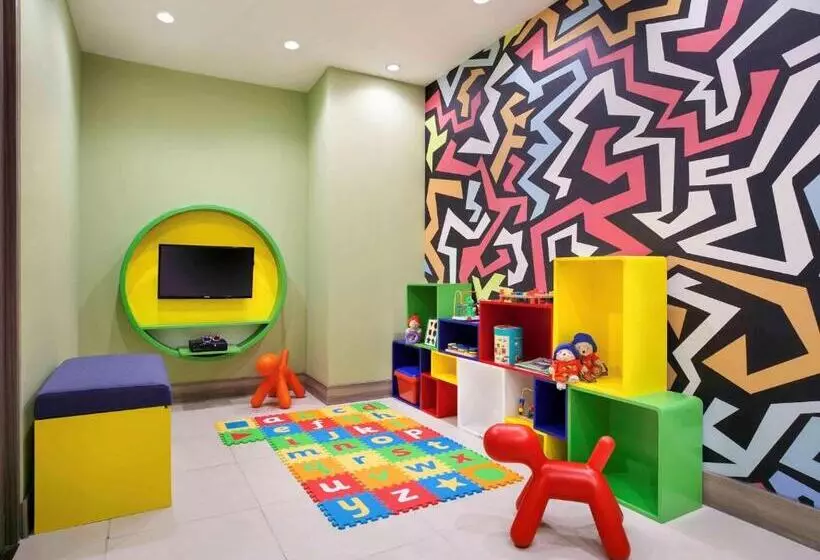 ホテル Ibis Styles Jakarta Mangga Dua Square