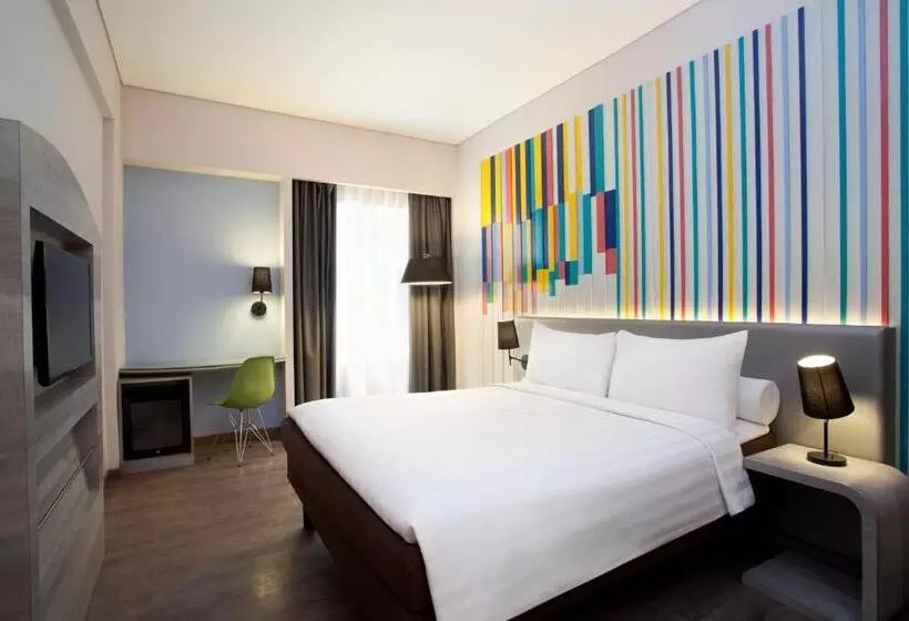 ホテル Ibis Styles Jakarta Mangga Dua Square