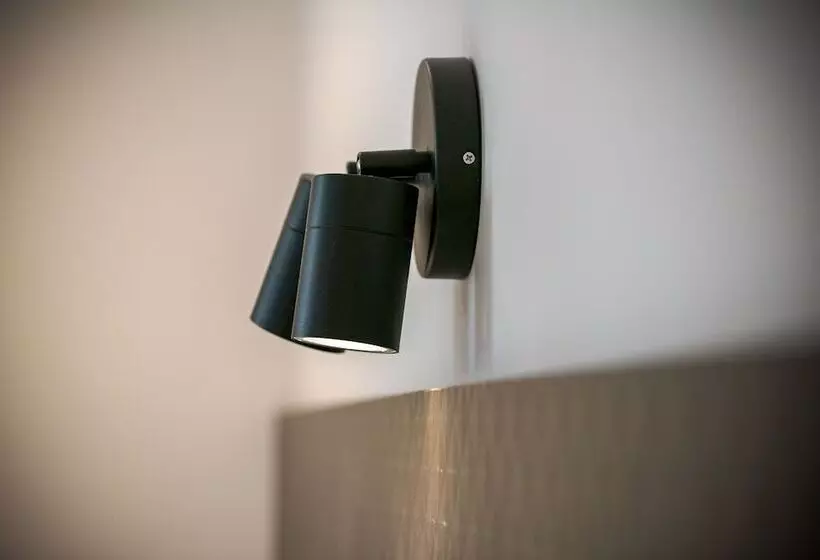 هتل Comfortable Budget Apartment Next To Eurostar International   Kings Cross & Euston Station