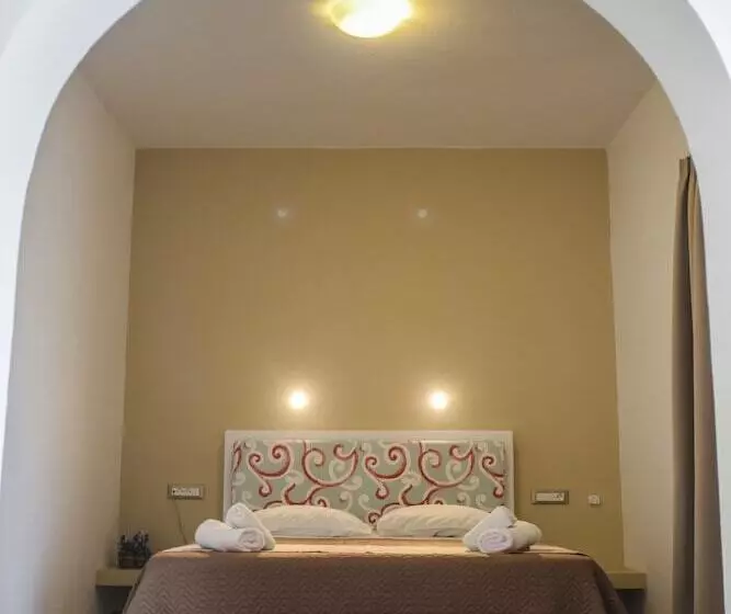 בית מלון כפרי Omiros