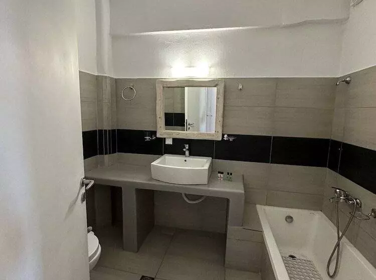 בית מלון כפרי Omiros