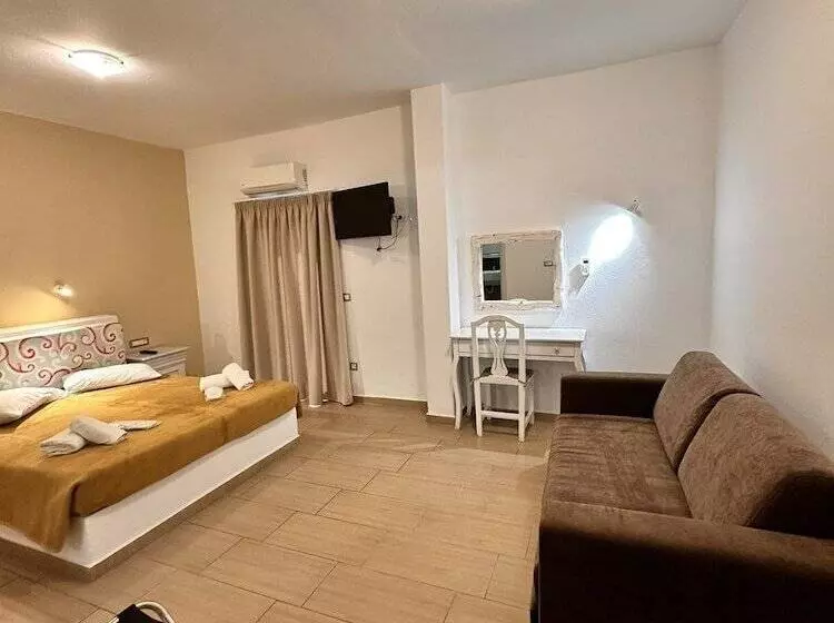 בית מלון כפרי Omiros