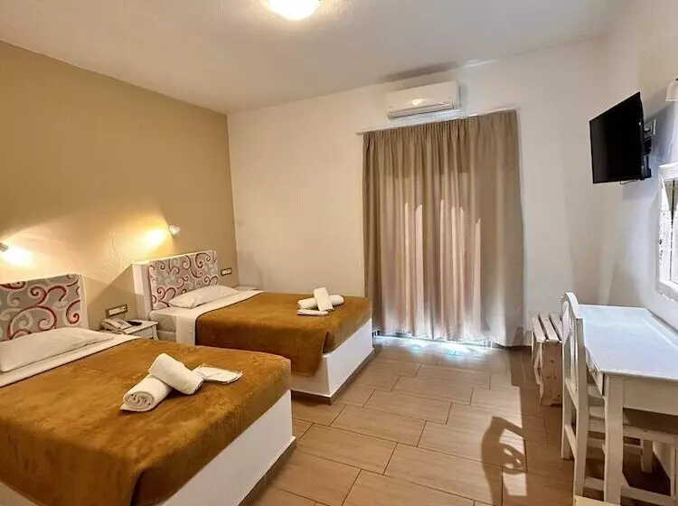 בית מלון כפרי Omiros