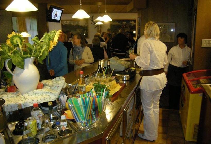 酒店 Sport  Enrosadira