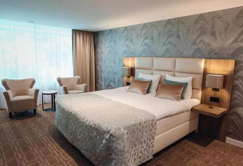 호텔 Van Der Valk Spier Dwingeloo