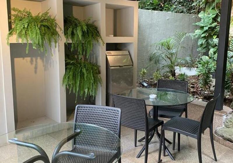 Отель Village Icarai