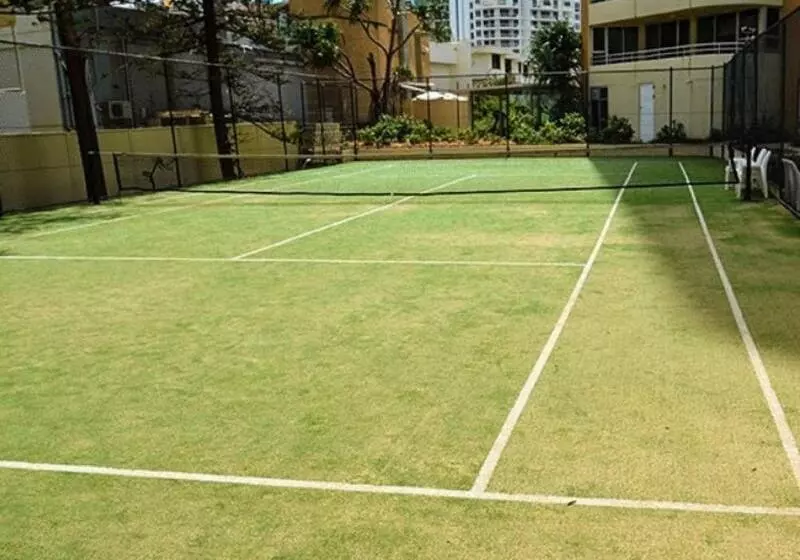 ホテル Zenith Ocean Front Apartments