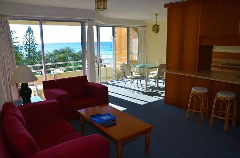 ホテル Zenith Ocean Front Apartments