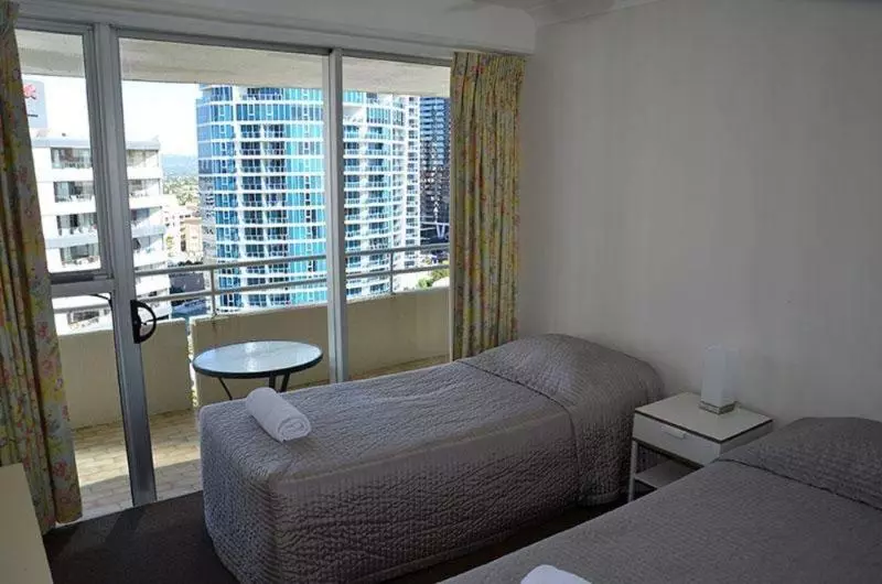 ホテル Zenith Ocean Front Apartments