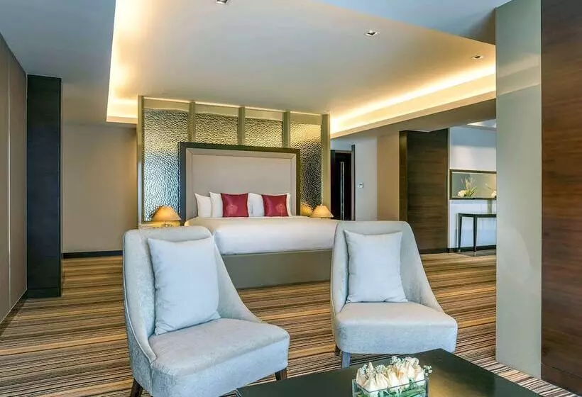Novotel Yangon Max