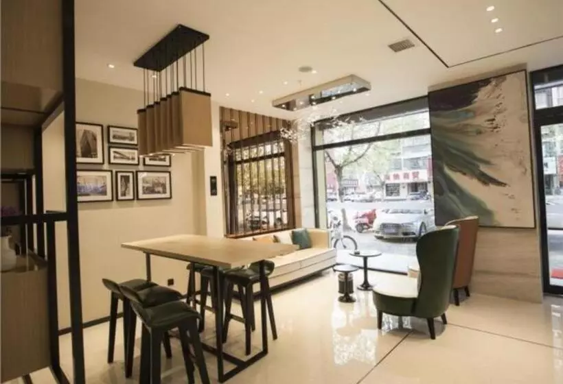 ホテル City Comfort Inn Zhoukou Huaiyang Kangle Road