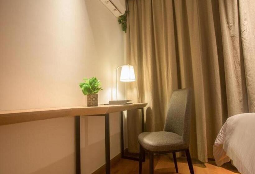 Hotel Greentree Inn Express Hainan Haikou Haixiu Zhong Road