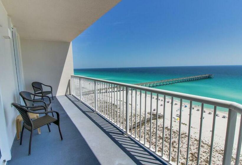 هتل Unwind In Navarre