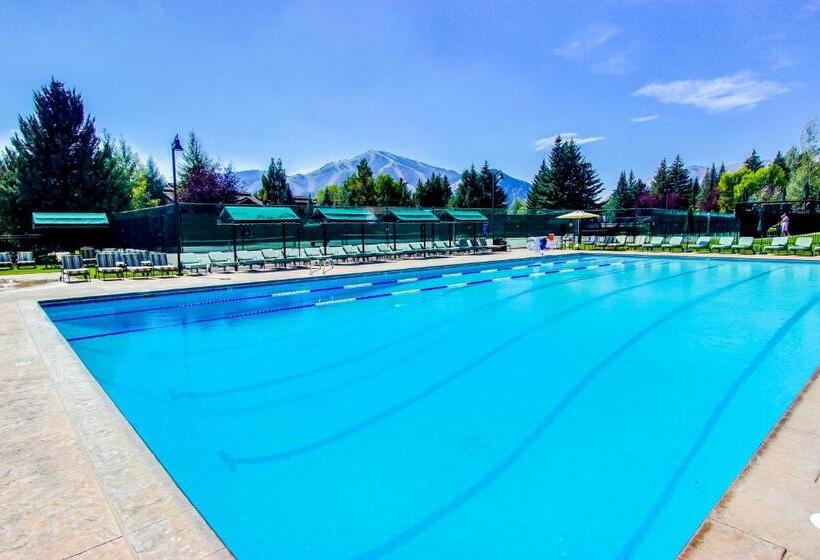 هتل Dollar Meadows 1383