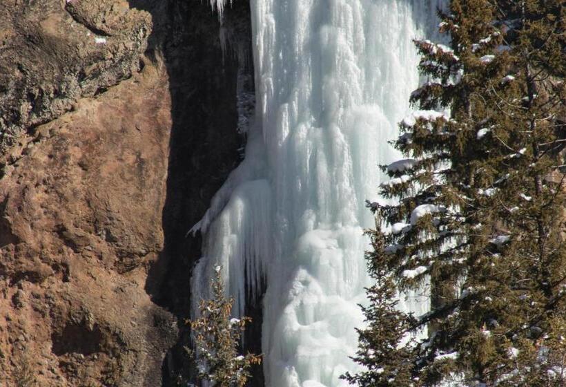 Отель Aspenwood 4250