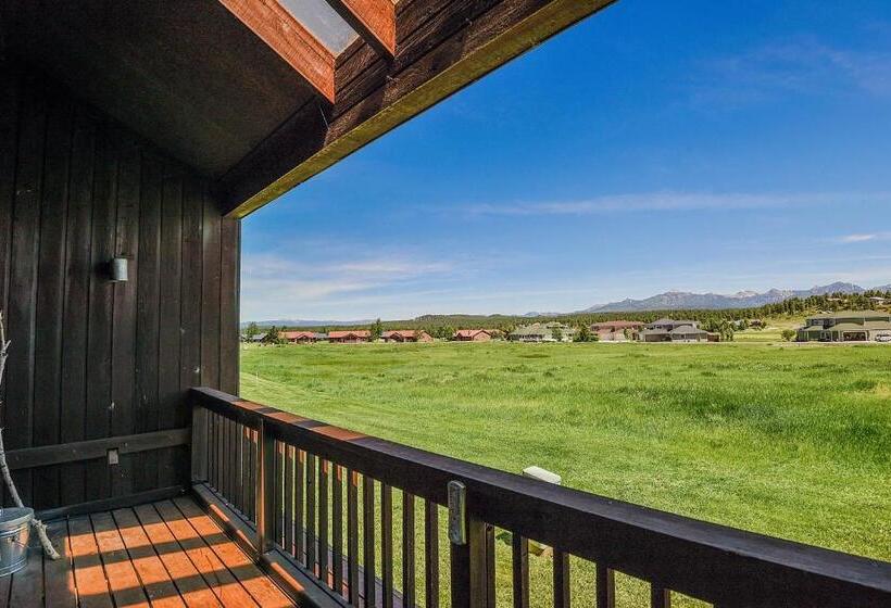 Отель Aspenwood 4250