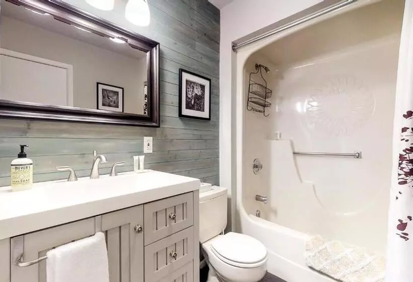 Hotelli Aspenwood 4250