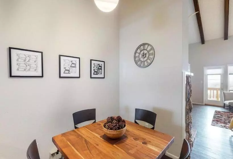 Hotelli Aspenwood 4250