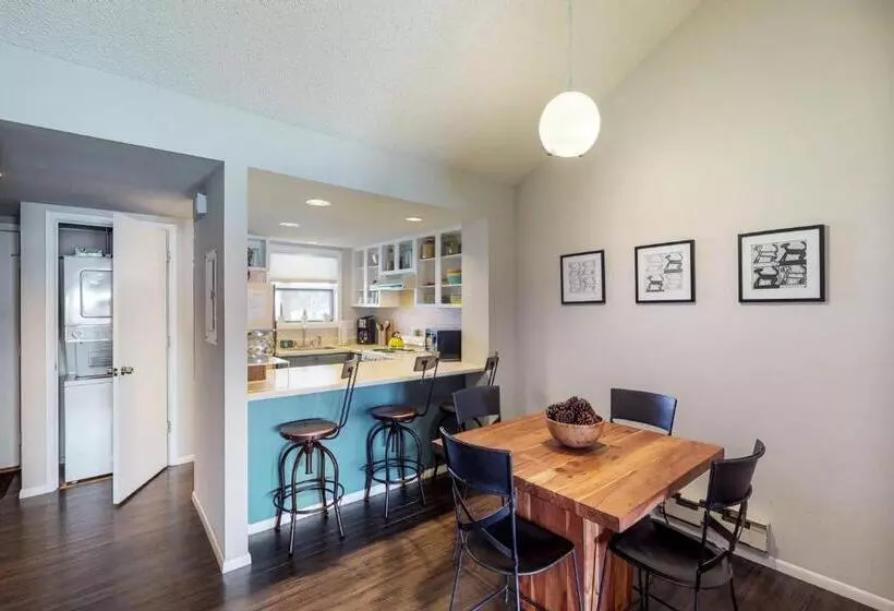 Hotelli Aspenwood 4250