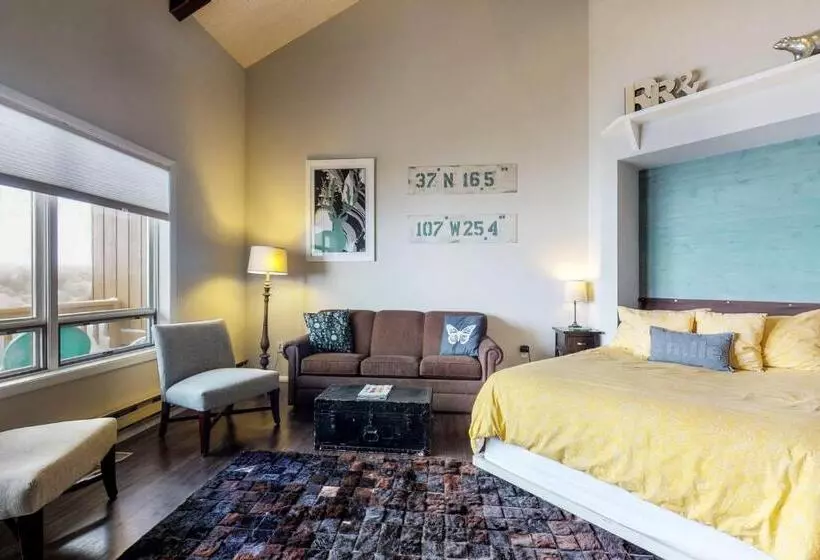 Hotelli Aspenwood 4250