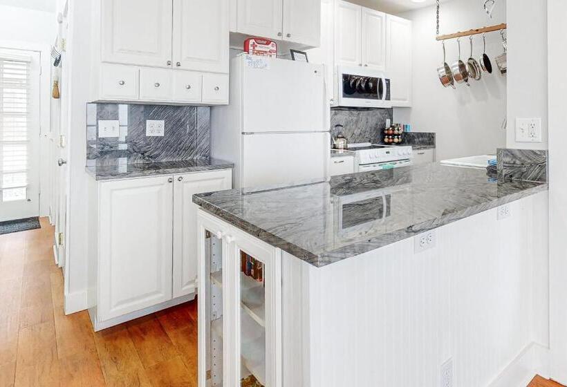 Отель Berni S Ocean View Castle   The Crow S Nest