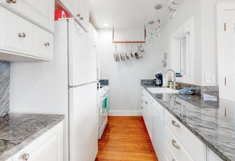 Отель Berni S Ocean View Castle   The Crow S Nest