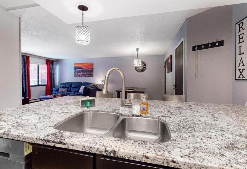 Otel Giant Steps #40