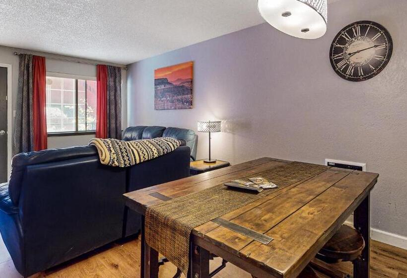 Otel Giant Steps #40