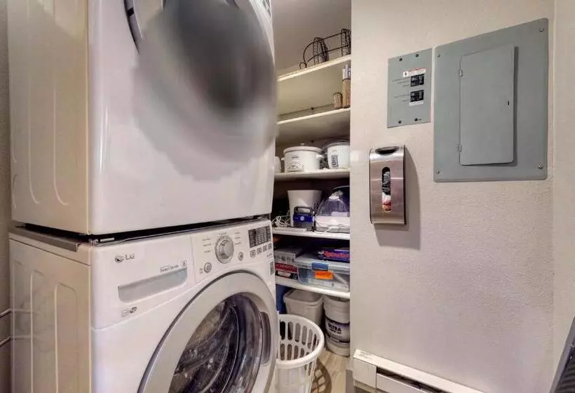 ホテル La Bonte Townhomes Unit 304