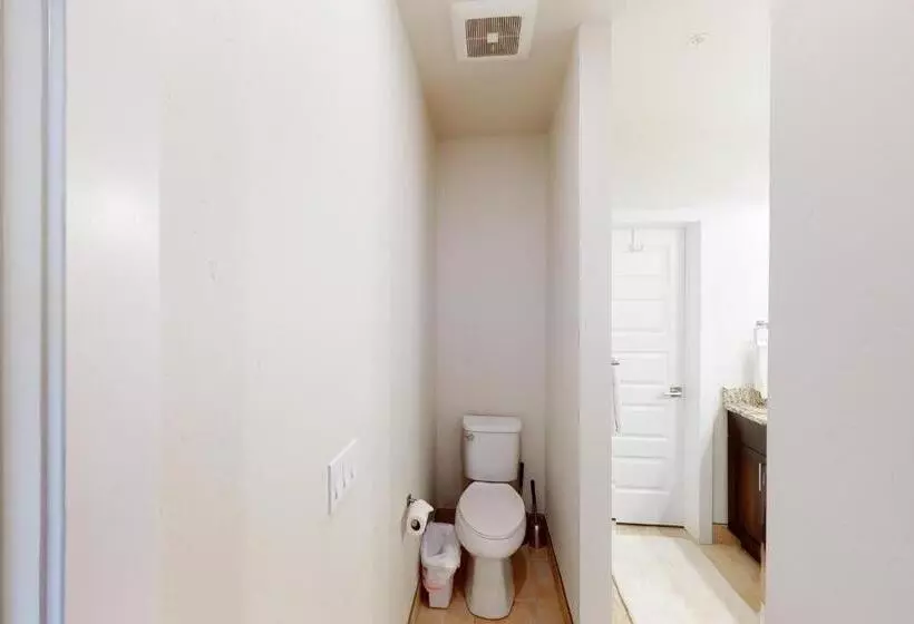 ホテル La Bonte Townhomes Unit 304