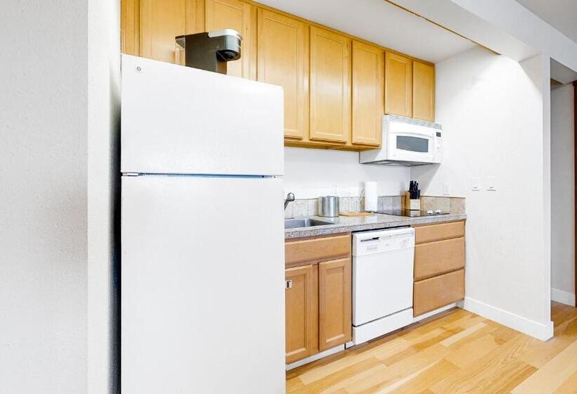 Szálloda Seventh Mountain Ii