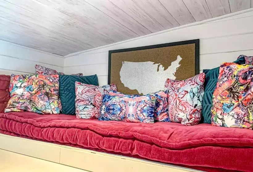 Hotelli Chimney Rock Tiny Home