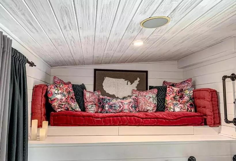 Hotelli Chimney Rock Tiny Home