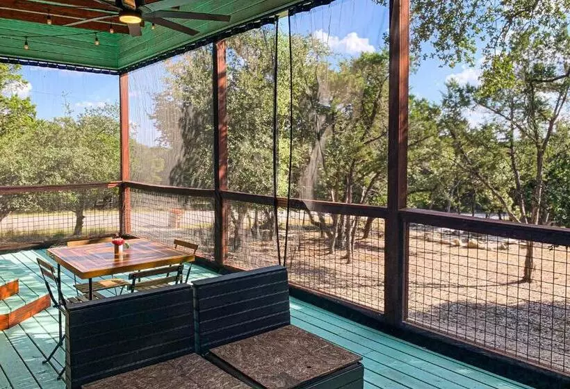 Hotelli Chimney Rock Tiny Home