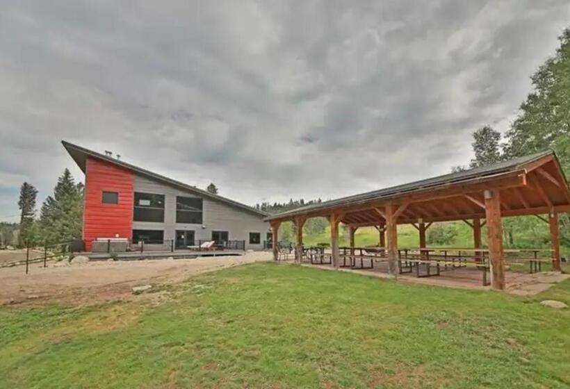 هتل Hi Country Haus 1414