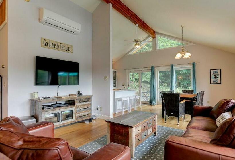 Отель Nanas Nest