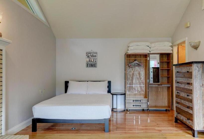 Отель Nanas Nest