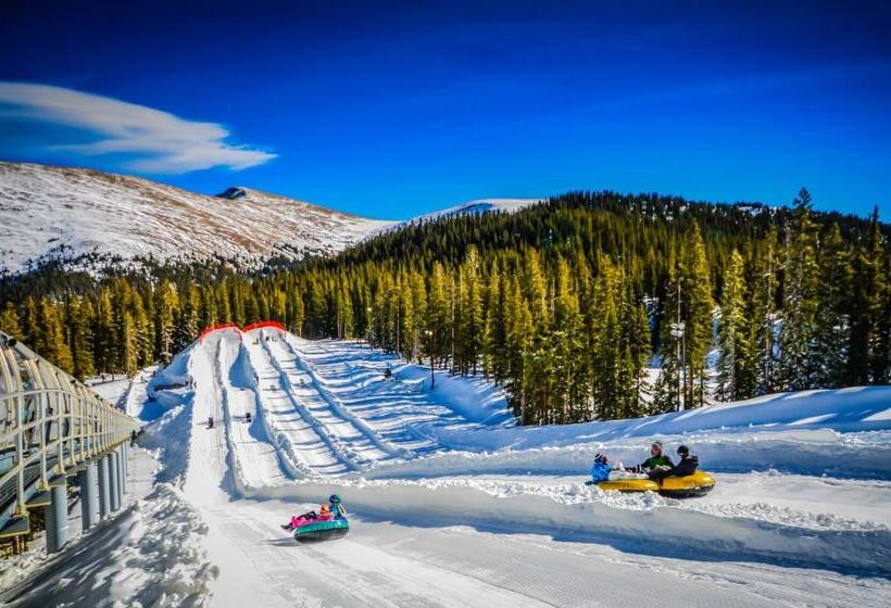 هتل Silvermill Lodge 8250