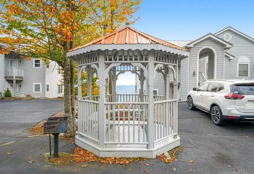 ホテル Vista Beech Retreat