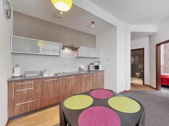 Aparts Bed & Breakfast