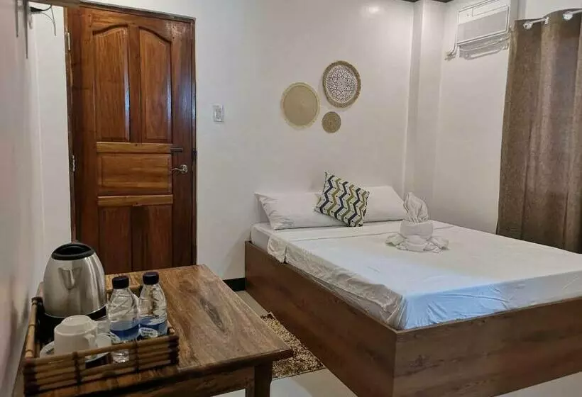 Bed and Breakfast Islanders Inn Coron