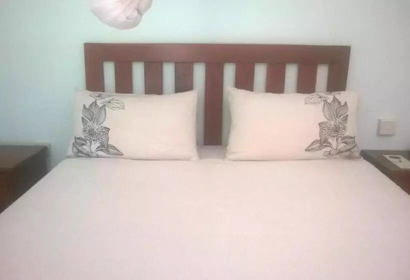 Gloria S Bed And Breakfast