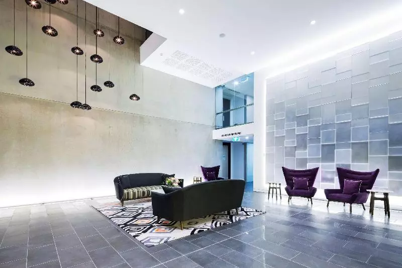 Avenue Hotel Canberra