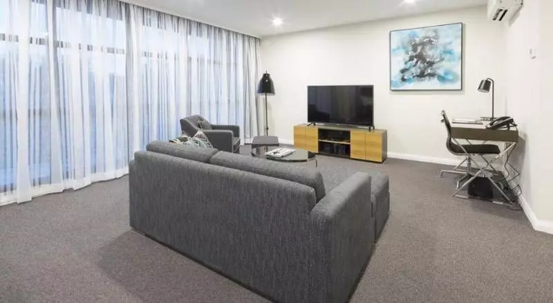 Avenue Hotel Canberra