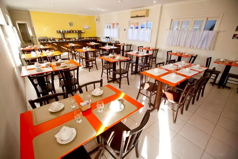 Hotel Capitaes De Areia Pousada