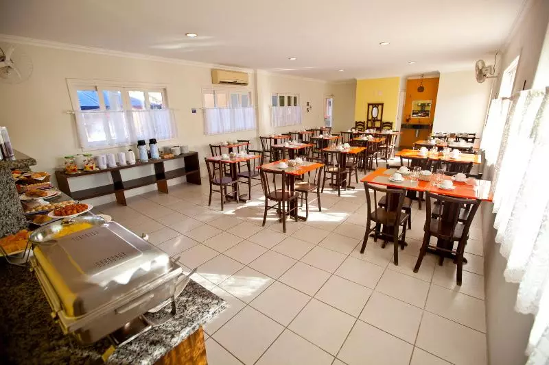 Hotel Capitaes De Areia Pousada