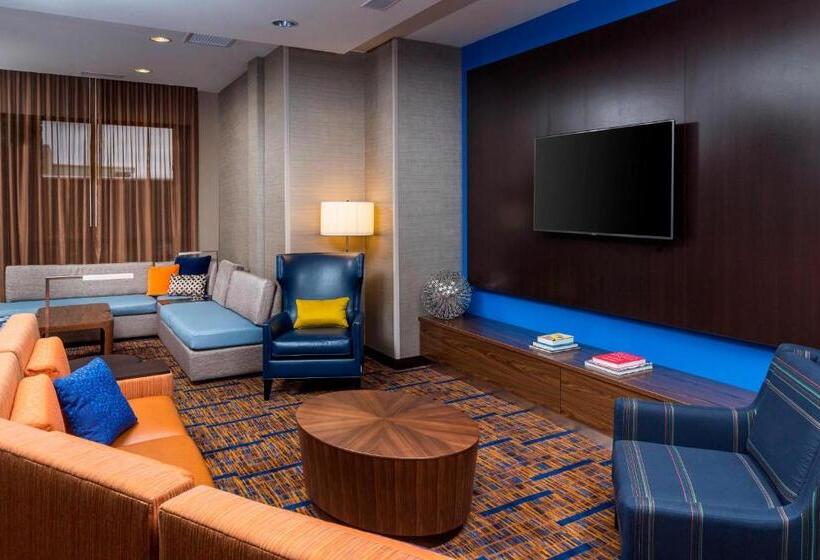 فندق Courtyard By Marriott Bismarck North